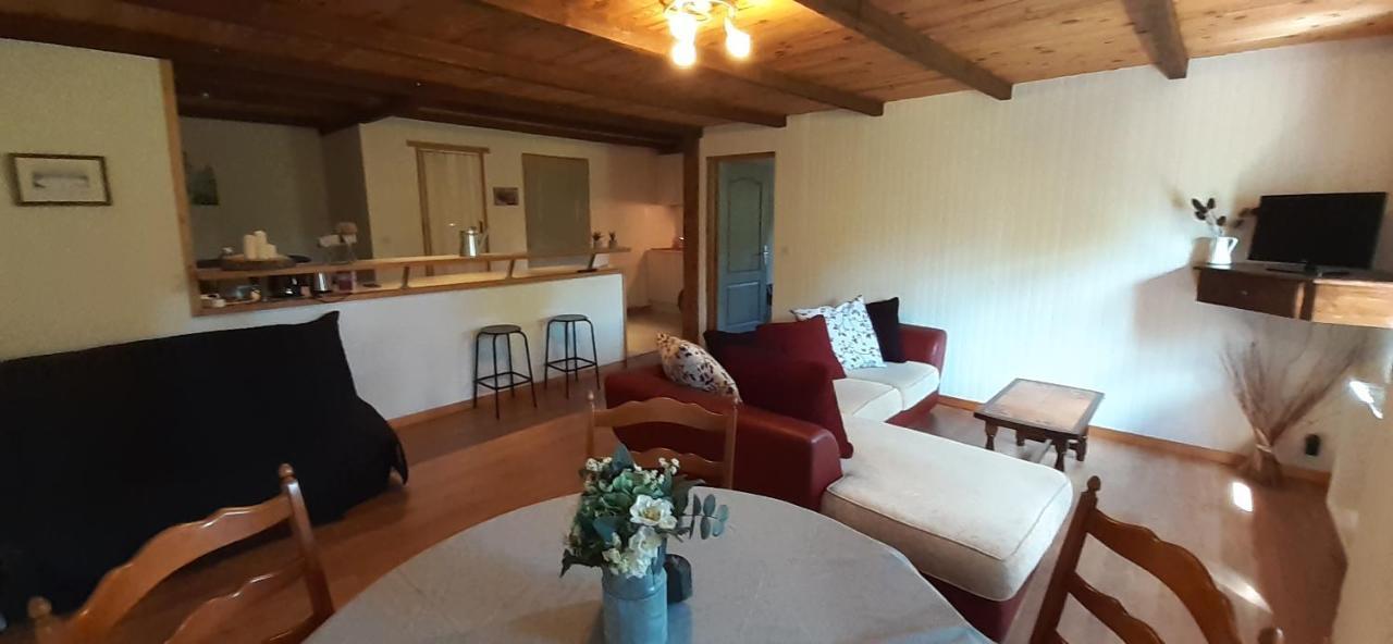 L' Appartement Du Camping Hautoreille Bannes  Bagian luar foto